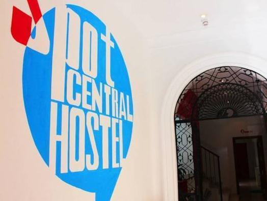 The Spot Central Hostel Seville Exterior photo